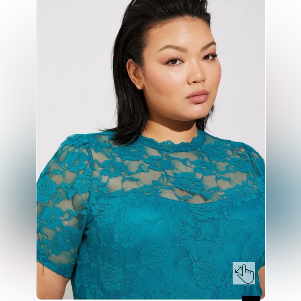 Torrid 2X blue lace top